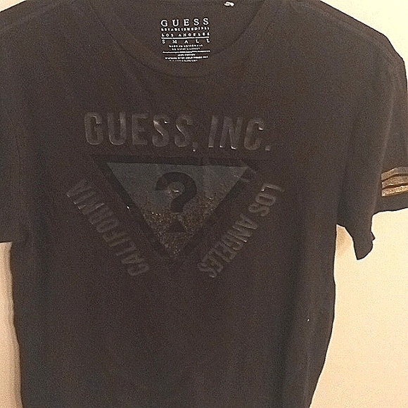 Guess tshirt - Picture 3 of 4